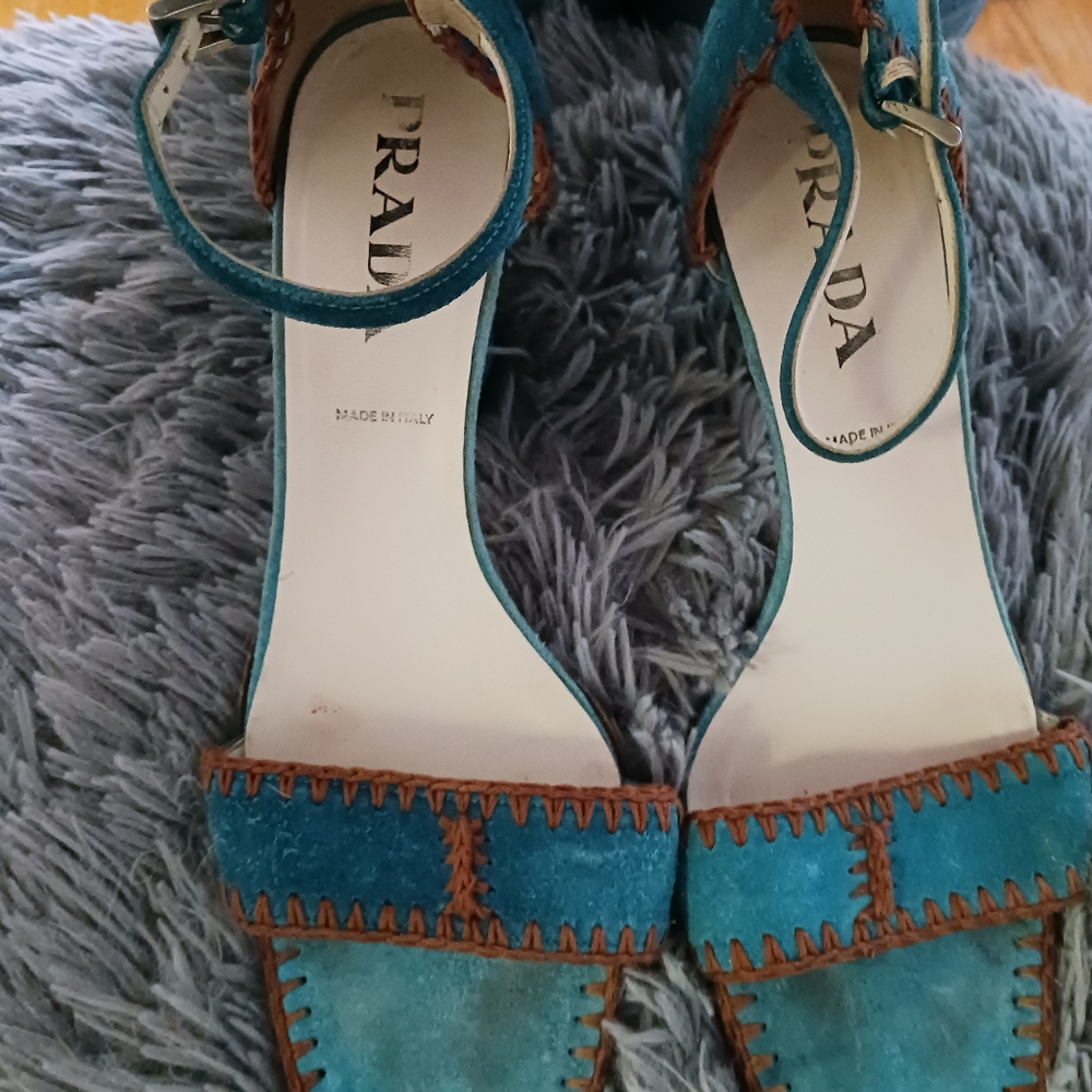 Prada vintage size 40